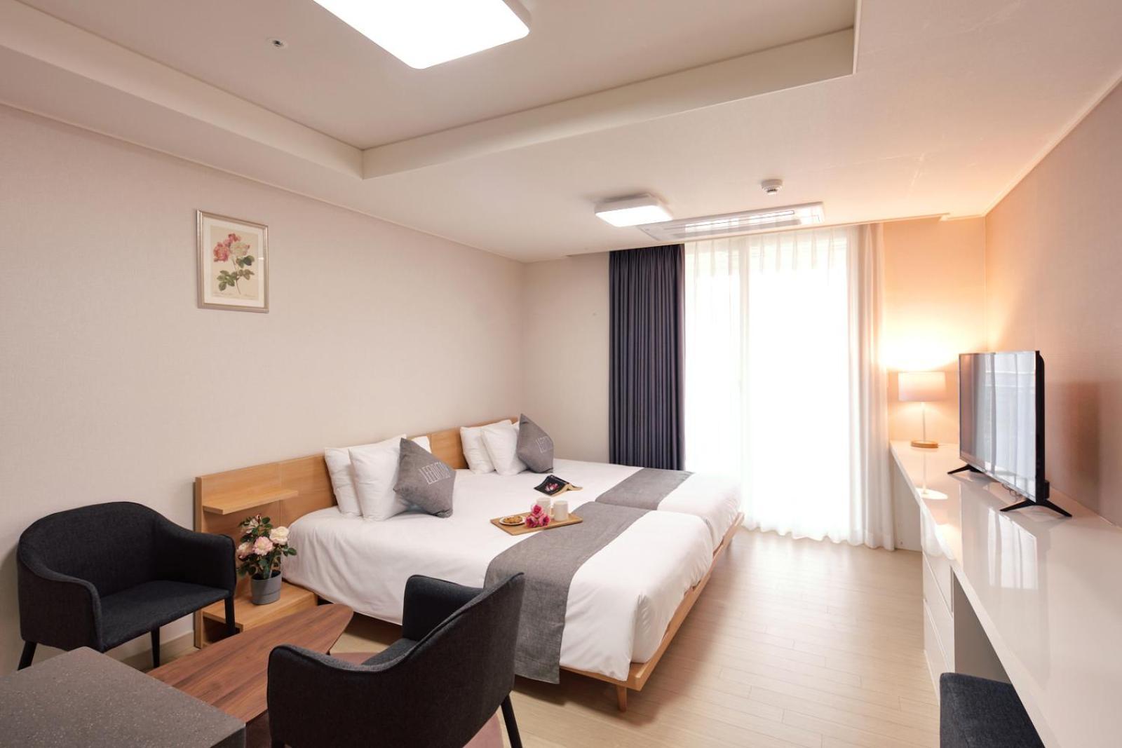 Geoje Leein Stay Hotel Ngoại thất bức ảnh