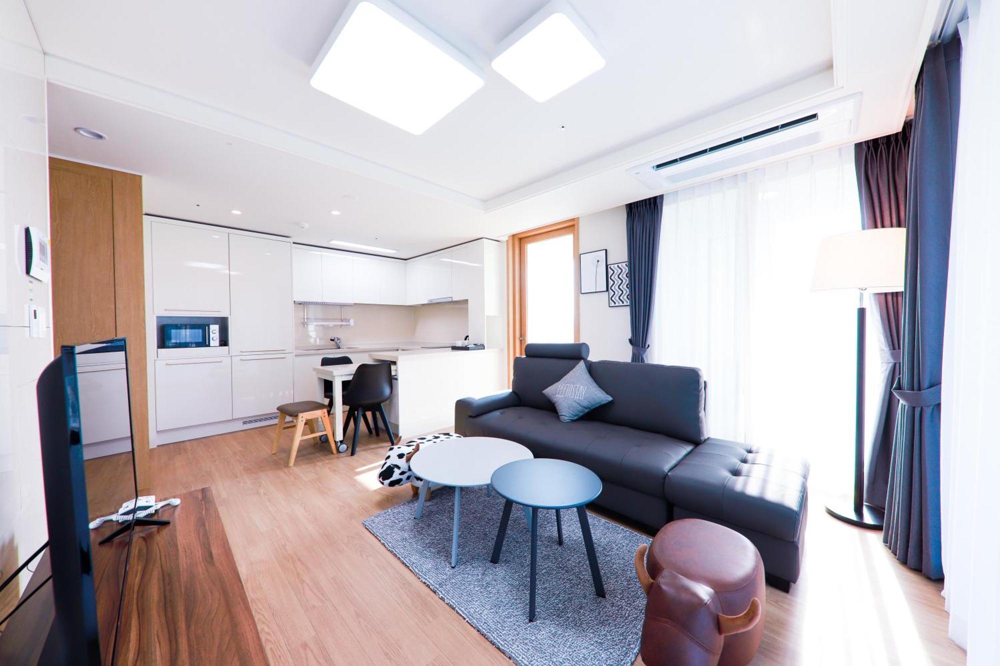 Geoje Leein Stay Hotel Ngoại thất bức ảnh