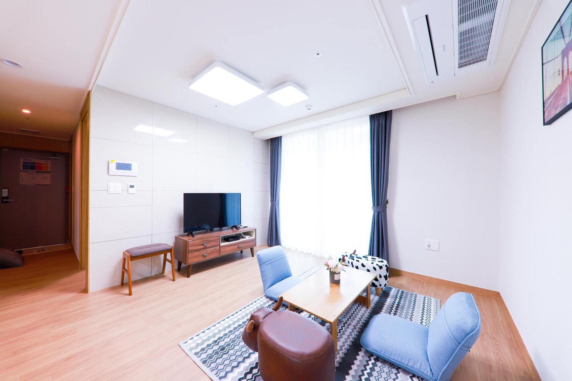 Geoje Leein Stay Hotel Ngoại thất bức ảnh