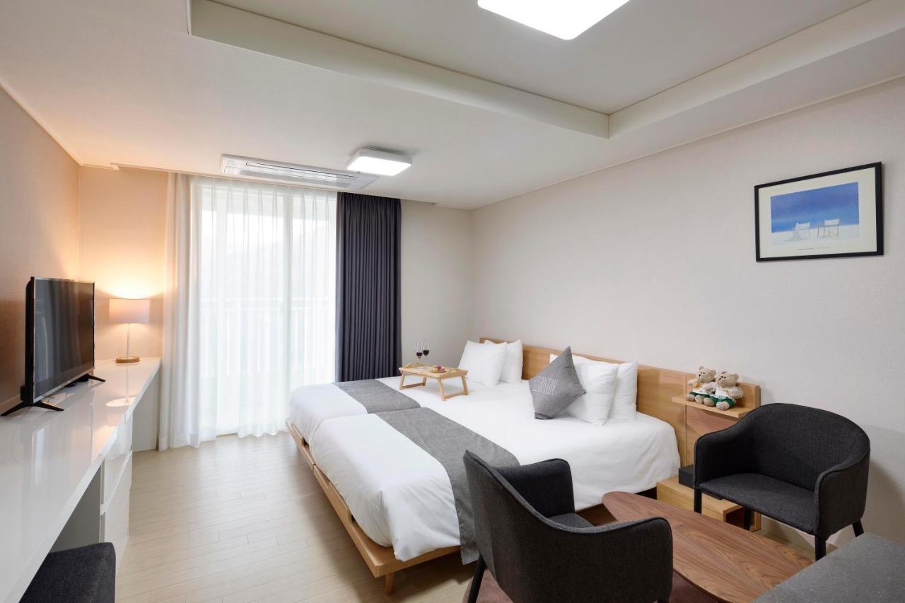 Geoje Leein Stay Hotel Ngoại thất bức ảnh