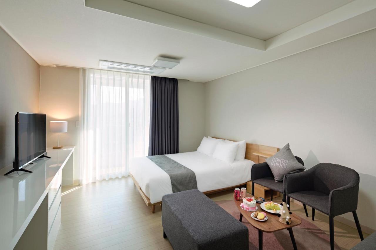 Geoje Leein Stay Hotel Ngoại thất bức ảnh