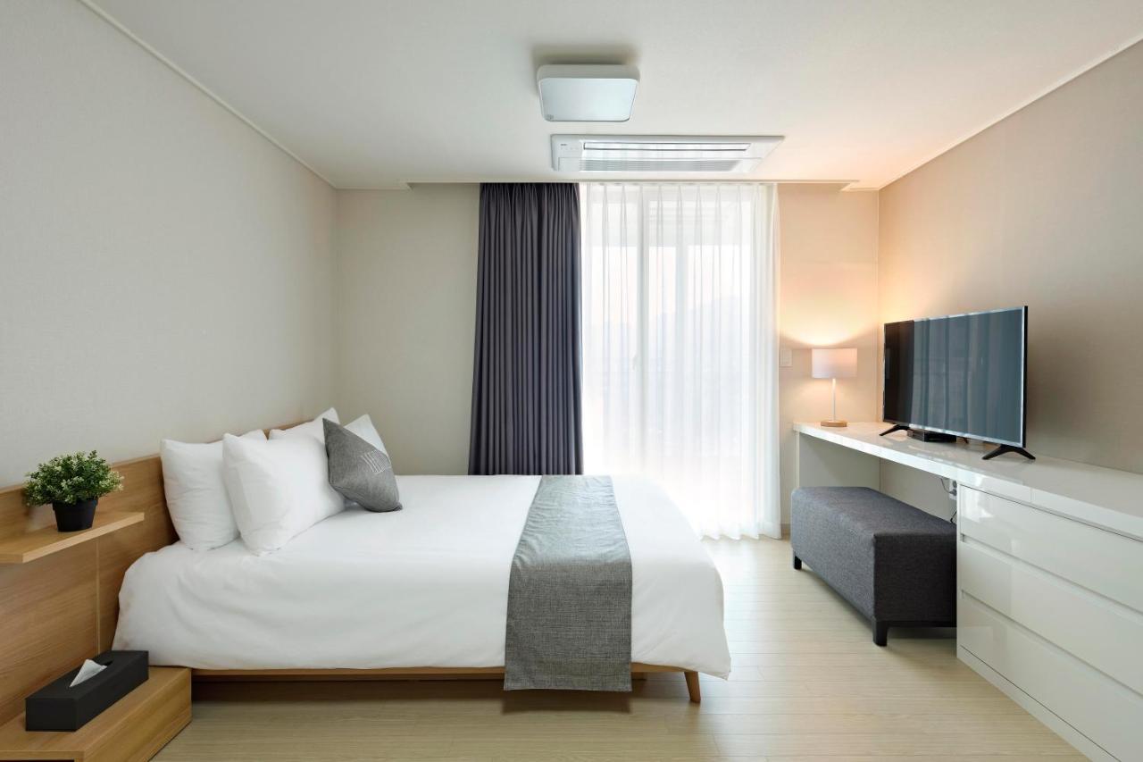 Geoje Leein Stay Hotel Ngoại thất bức ảnh