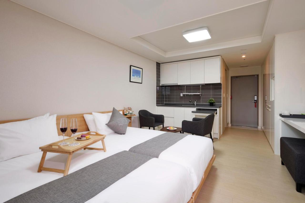 Geoje Leein Stay Hotel Ngoại thất bức ảnh
