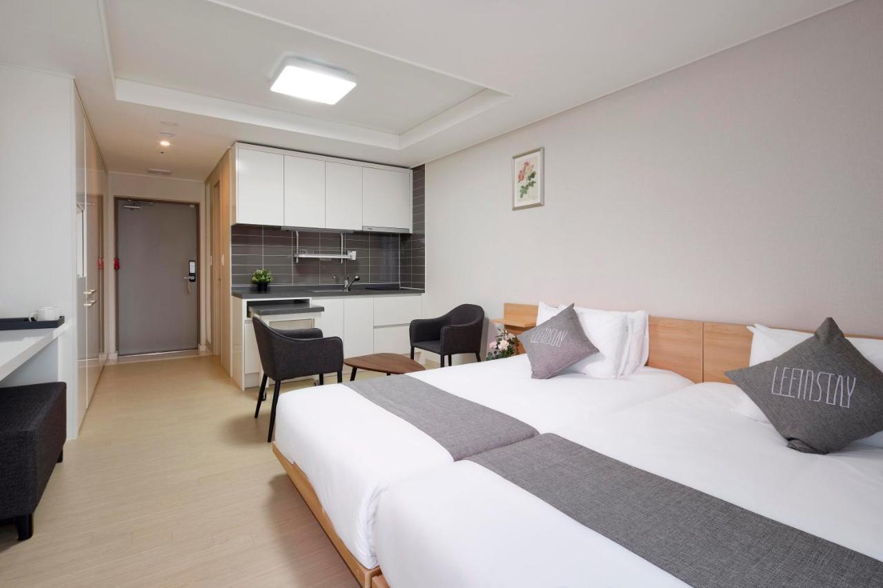 Geoje Leein Stay Hotel Ngoại thất bức ảnh