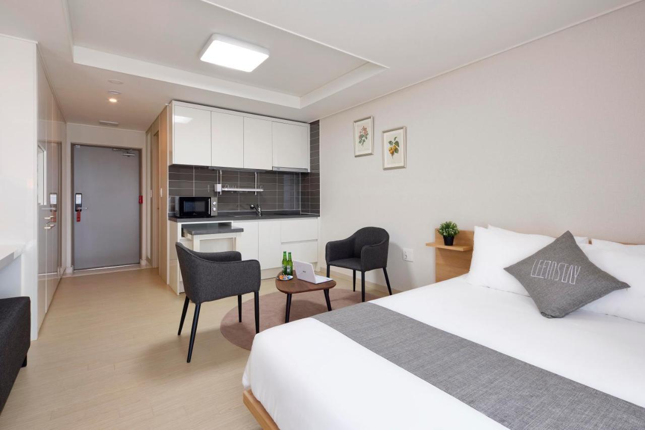 Geoje Leein Stay Hotel Ngoại thất bức ảnh