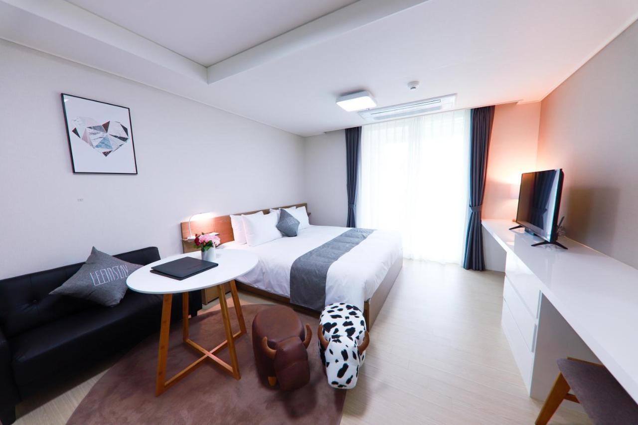 Geoje Leein Stay Hotel Ngoại thất bức ảnh